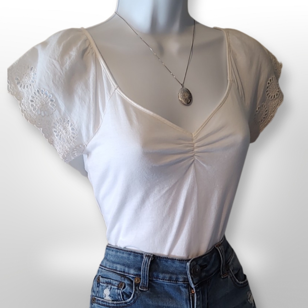New York & Company White Embroidered Flutter Sleeve Top, V Cut, Size XS, White